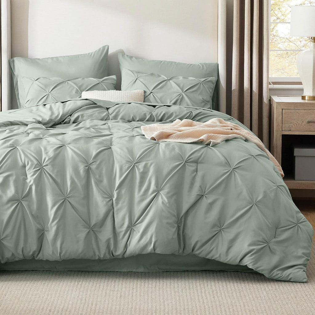 Bedsure Sage Green Comforter Set - Bed in a Bag Queen Size Bedding 7 Pieces, Green Decor Gift for Family, All Season down Alternative Comforter with Sheets, Pillowcases & Shams